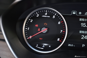 2017款宝骏560 1.5T DCT旗舰型7座