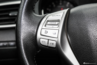 2016款逍客2.0L自动XV TOP旗舰版