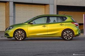 2016款新骐达 1.6L自动智尊版