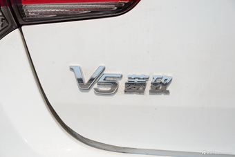 2017款V5菱致1.6L手动基本型