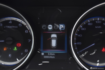 2017款风神AX4 1.6L自动潮尚型