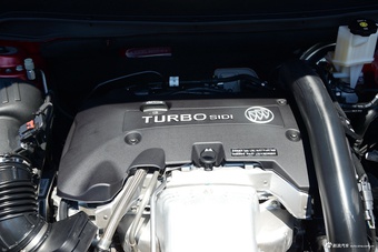 2017款昂科威2.0T自动四驱领先型28T