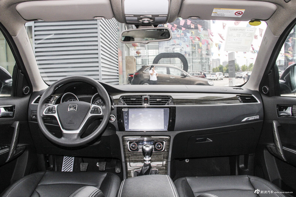 2015款众泰T600 1.5T 手动旗舰型