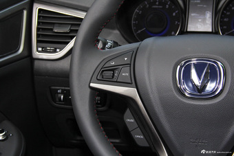 2016款长安CS75 1.8T自动精英型国4