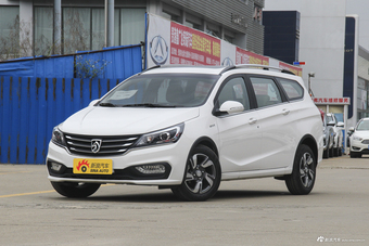 2017款宝骏310W 1.5L手动豪华型国V图片