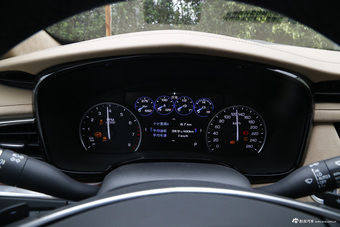 2016款XT5 2.0T自动28T四驱铂金版