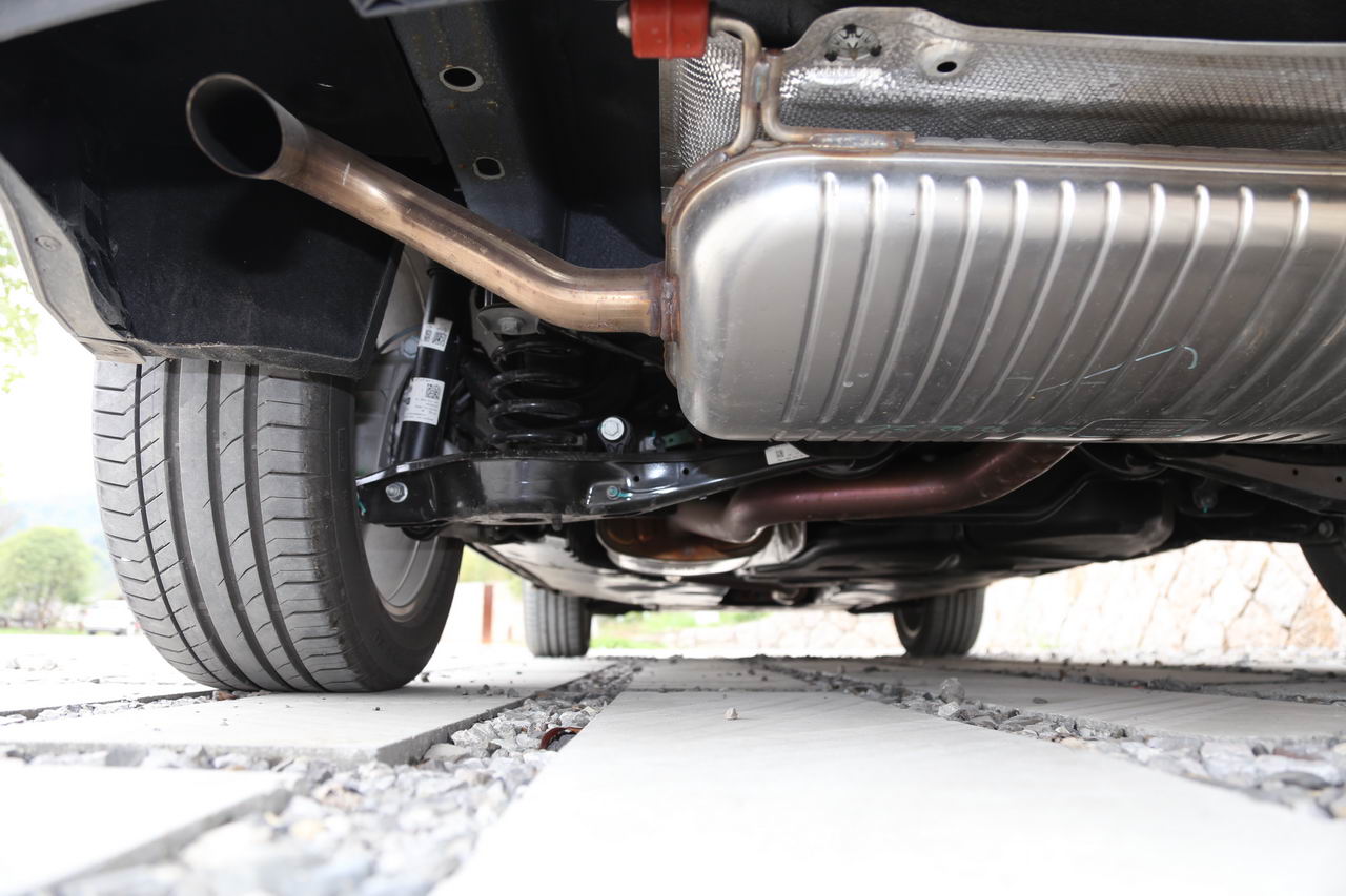 2017款途昂2.0T自动两驱旗舰版330TSI