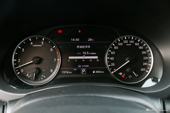 2018款英菲尼迪QX50 2.0T自动两驱时尚版