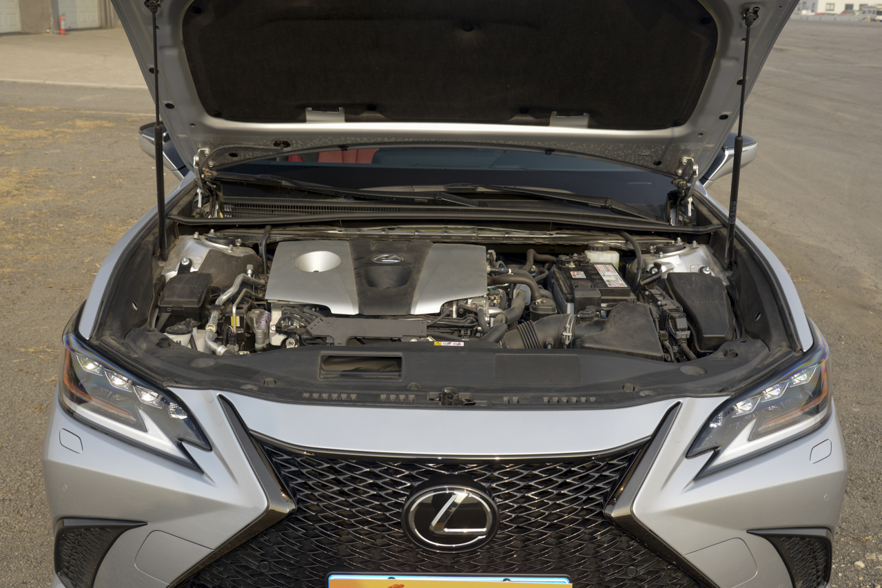 2018款雷克萨斯ES 2.5L自动260 F SPORT