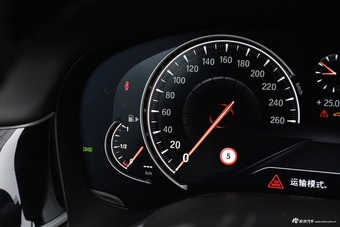 2018款宝马7系740Li 3.0T自动尊享型卓越套装xDrive