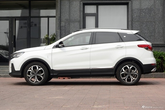 2018款北汽绅宝智行1.5T自动智领版