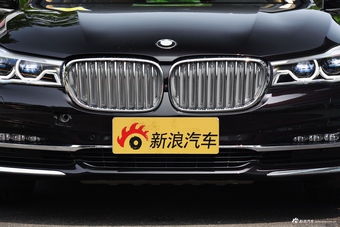 2018款宝马7系740Li 3.0T自动尊享型卓越套装xDrive
