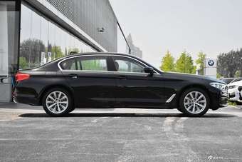 2018款宝马5系2.0T自动528Li上市特别版