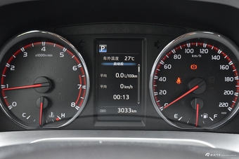 2018款RAV4荣放 2.5L自动四驱精英i版