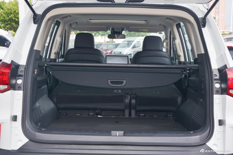 2017上汽大通D90 2.0T手动两驱火星