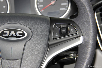 2016款瑞风M4 2.0L手动豪华型