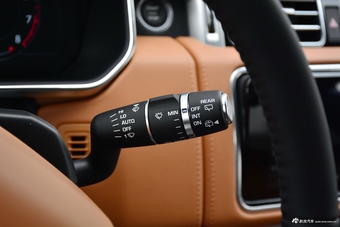 2018款揽胜5.0L自动V8 SC AB尊崇创世加长版