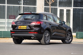 2016款宝沃BX7 2.0T自动 6座四驱旗舰型