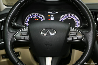2016款英菲尼迪Q50L 2.0T自动豪华版 