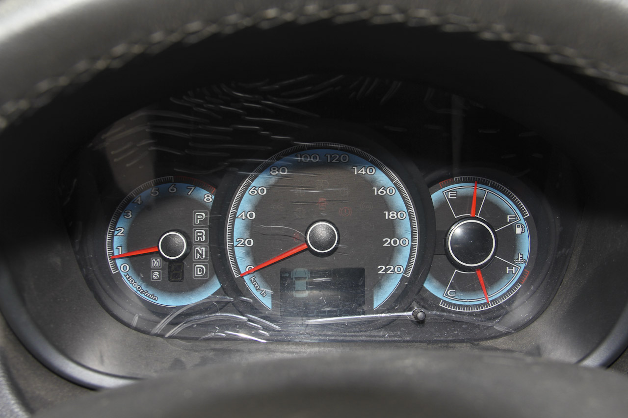 2015款骏派D60 1.8L自动尊贵型 白色