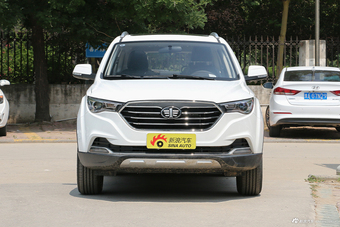 2018款奔腾X40网红版 1.6L手动豪华型