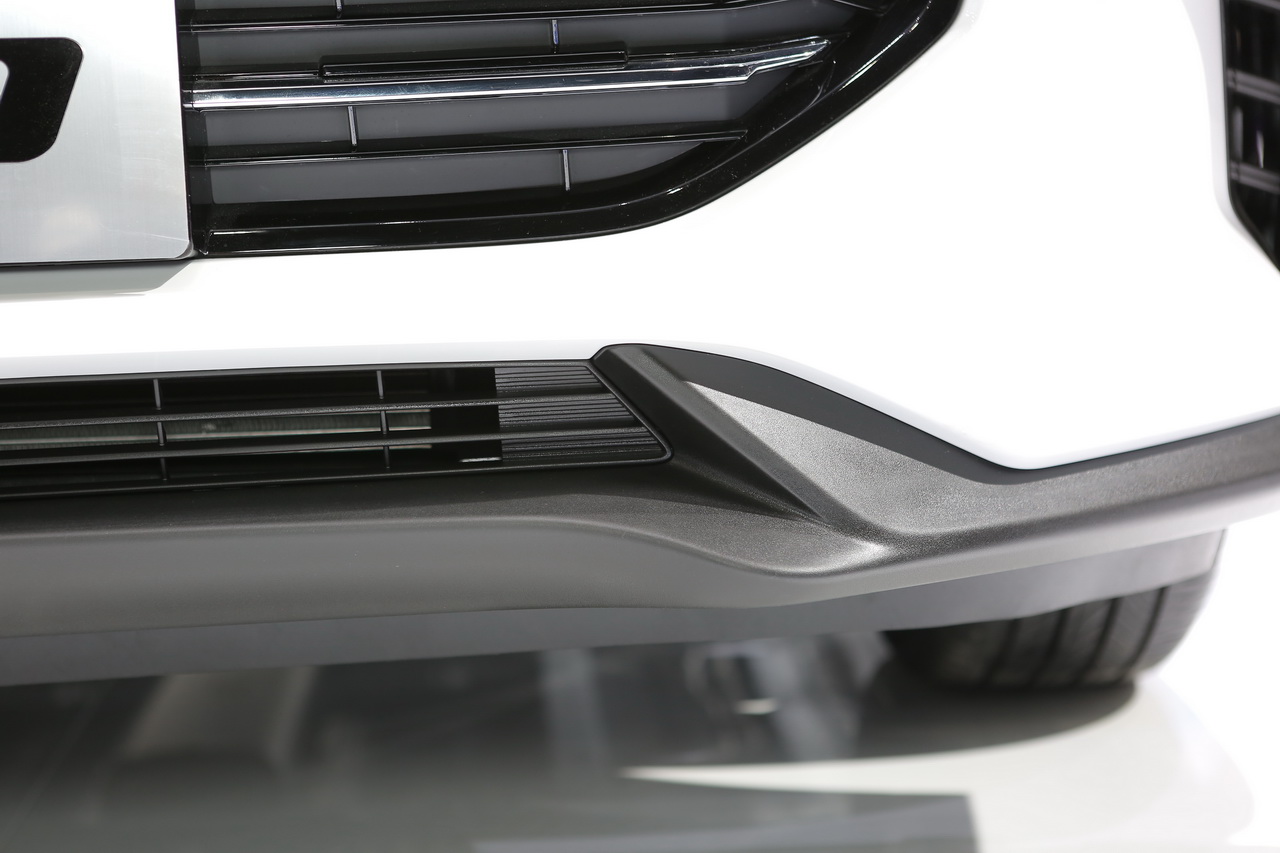 2018广州车展实拍：上汽大通G50