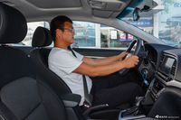 2016款领动 1.6L自动智炫豪华型 