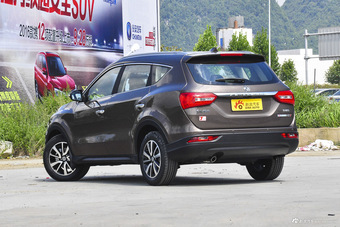 2016款东风风光580 1.5T手动豪华型 摩卡棕