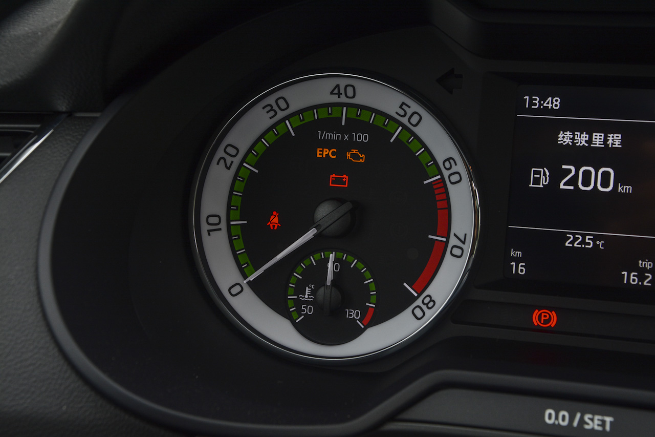 2018款明锐1.2T TSI230 DSG豪华版