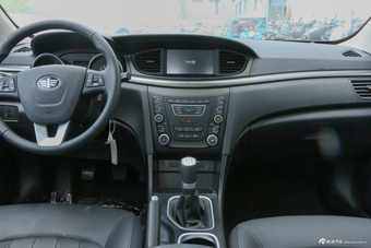 2016款奔腾B50 1.6L手动豪华型