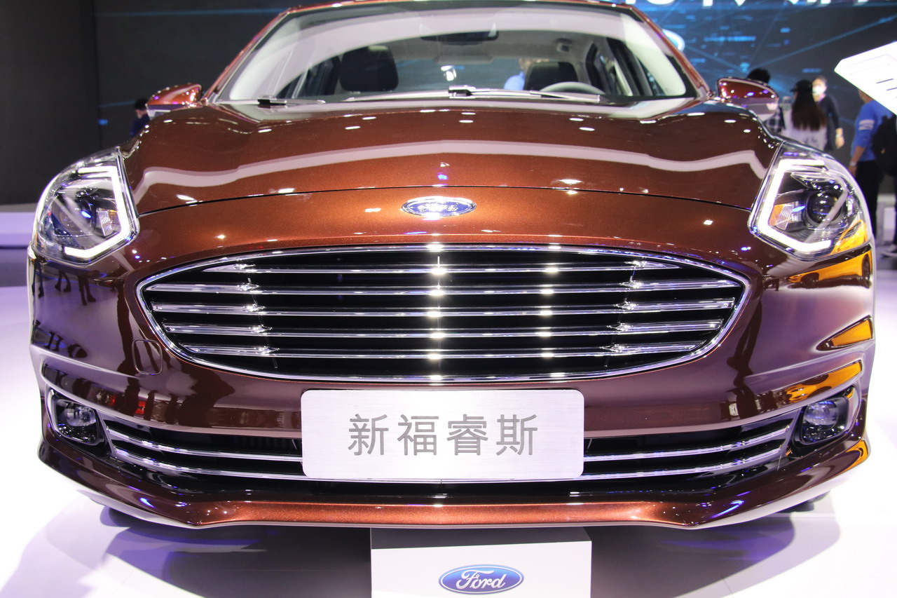 2018广州车展实拍：福睿斯