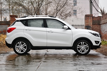 2017款CS35 1.6L自动豪华型