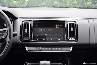 2017款雪铁龙C6 1.8T自动尊贵型