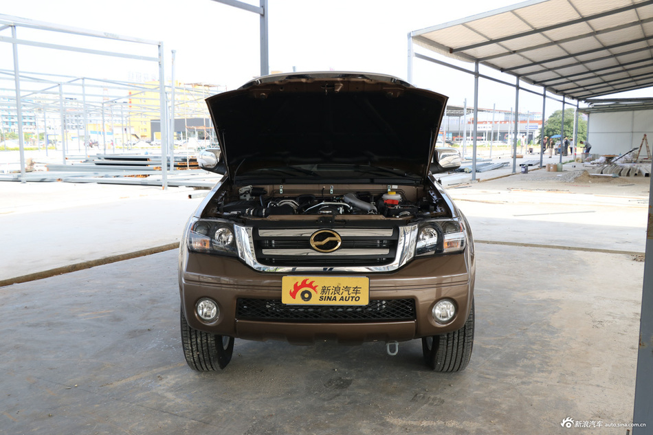 2018款中兴威虎 2.5T柴油国V两驱豪华型中双XD25T5