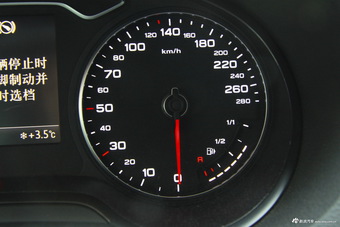 2016款奥迪A3 1.8T自动Limousine 40TFSI豪华型