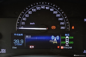 2017款XTS 2.0T自动28T精英型