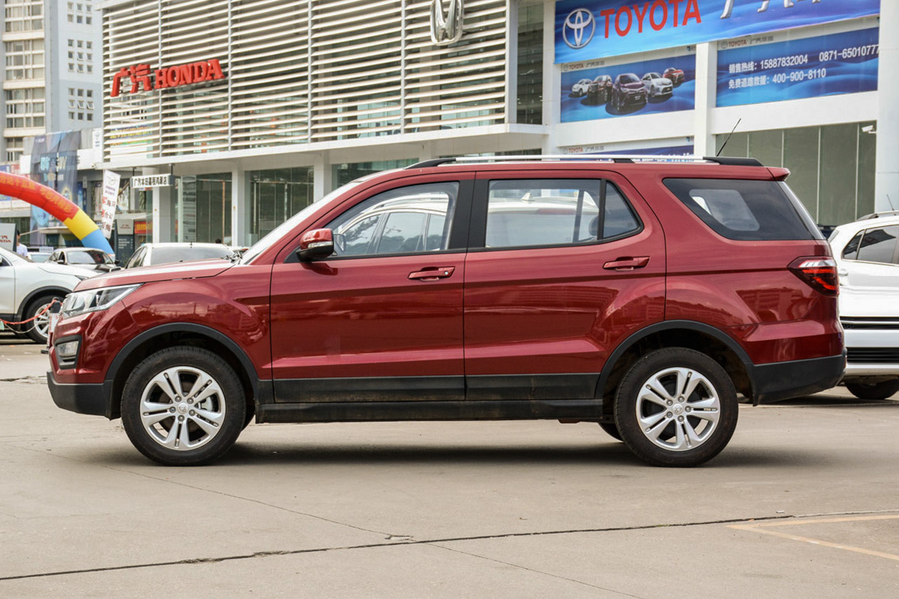 2016款长安CX70 1.6L手动舒适型