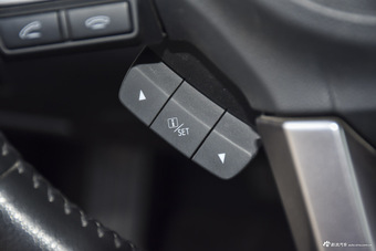 2016款傲虎 2.5L自动经典版