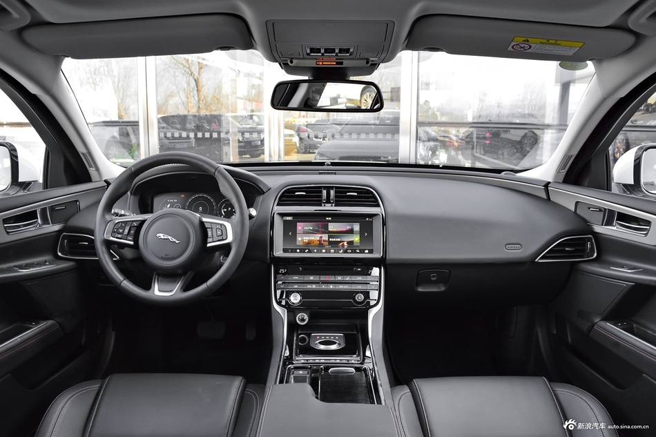 2018款捷豹XEL 2.0T自动250PS尊享版