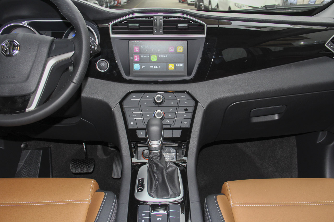 2016款锐腾 1.5T自动inkaNet豪华版