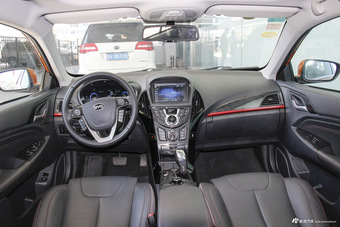 2015款比亚迪秦1.5T自动双冠旗舰版图片