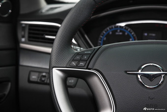 2017款海马M6 1.6L手动运动智能型