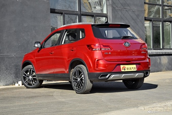 2017款奔腾X40 1.6L自动豪华型