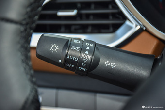 2015款DX7 1.5T自动尊贵型