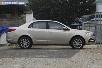 2018款吉利远景1.5L手动幸福版