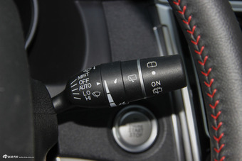 2017款哈弗H6运动版1.5T自动两驱尊享型红标