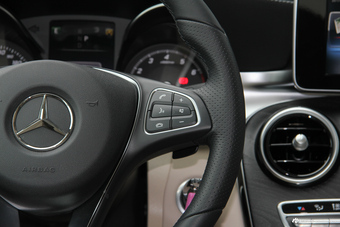 2017款改款奔驰C级C200L 2.0T自动运动版