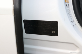 2018款捷豹E-PACE SE 2.0T自动P250