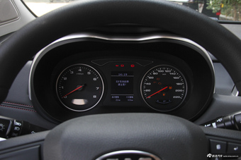 2018款瑞风R3 1.6L手动豪华型