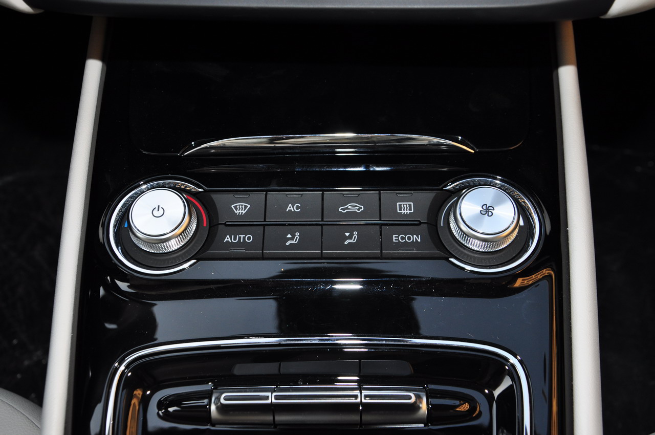 2018款荣威Ei5 基本型